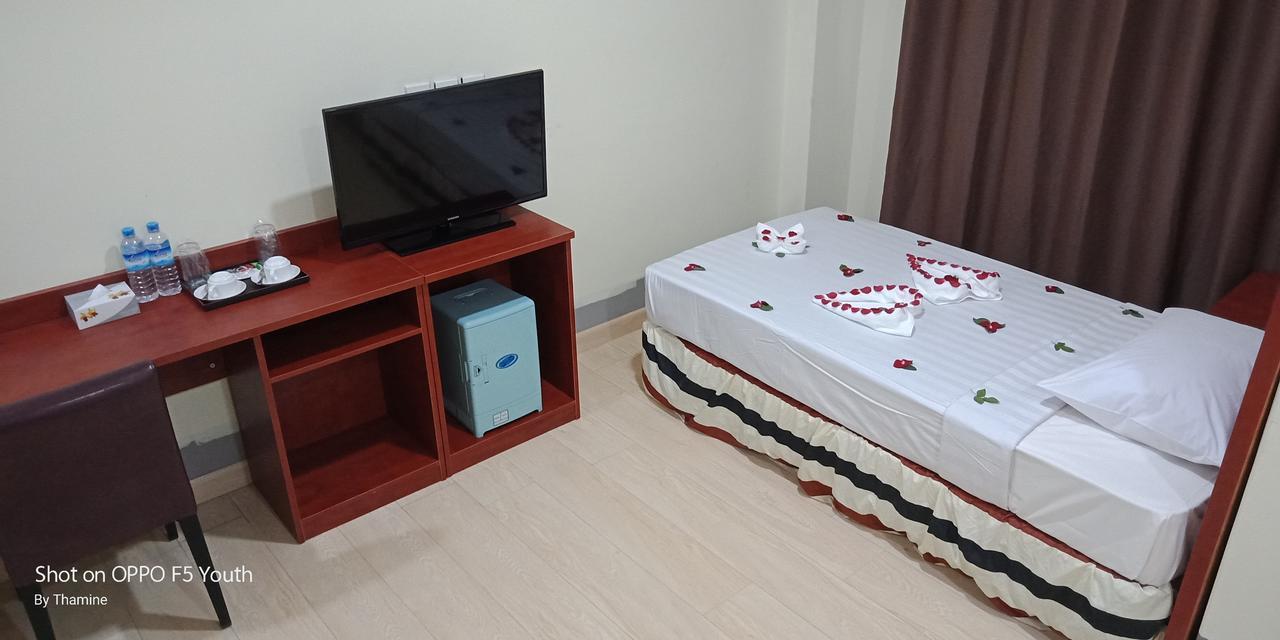 Hato Inn Янгон Екстер'єр фото
