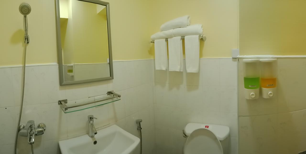 Hato Inn Янгон Екстер'єр фото