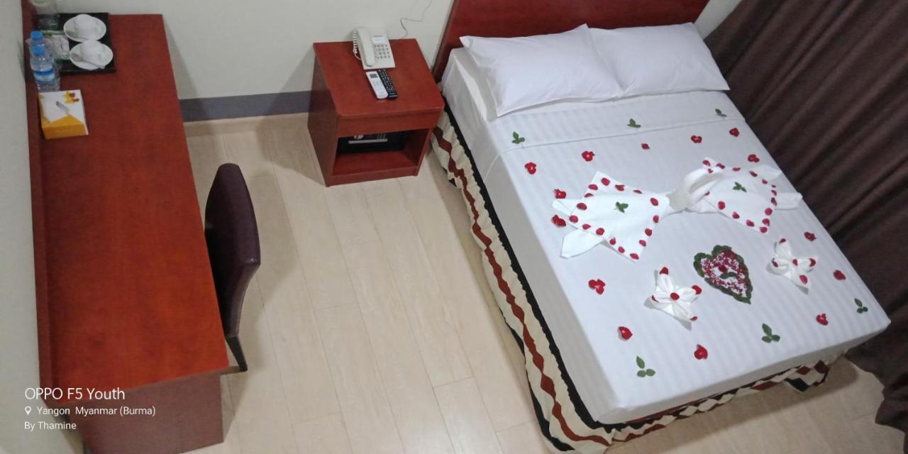 Hato Inn Янгон Екстер'єр фото